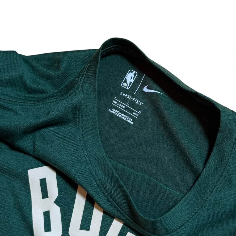 Nike Milwaukee Bucks Shirt Youth Large 14/16 Green NBA EUC Dri‎ Fit Long Slv
